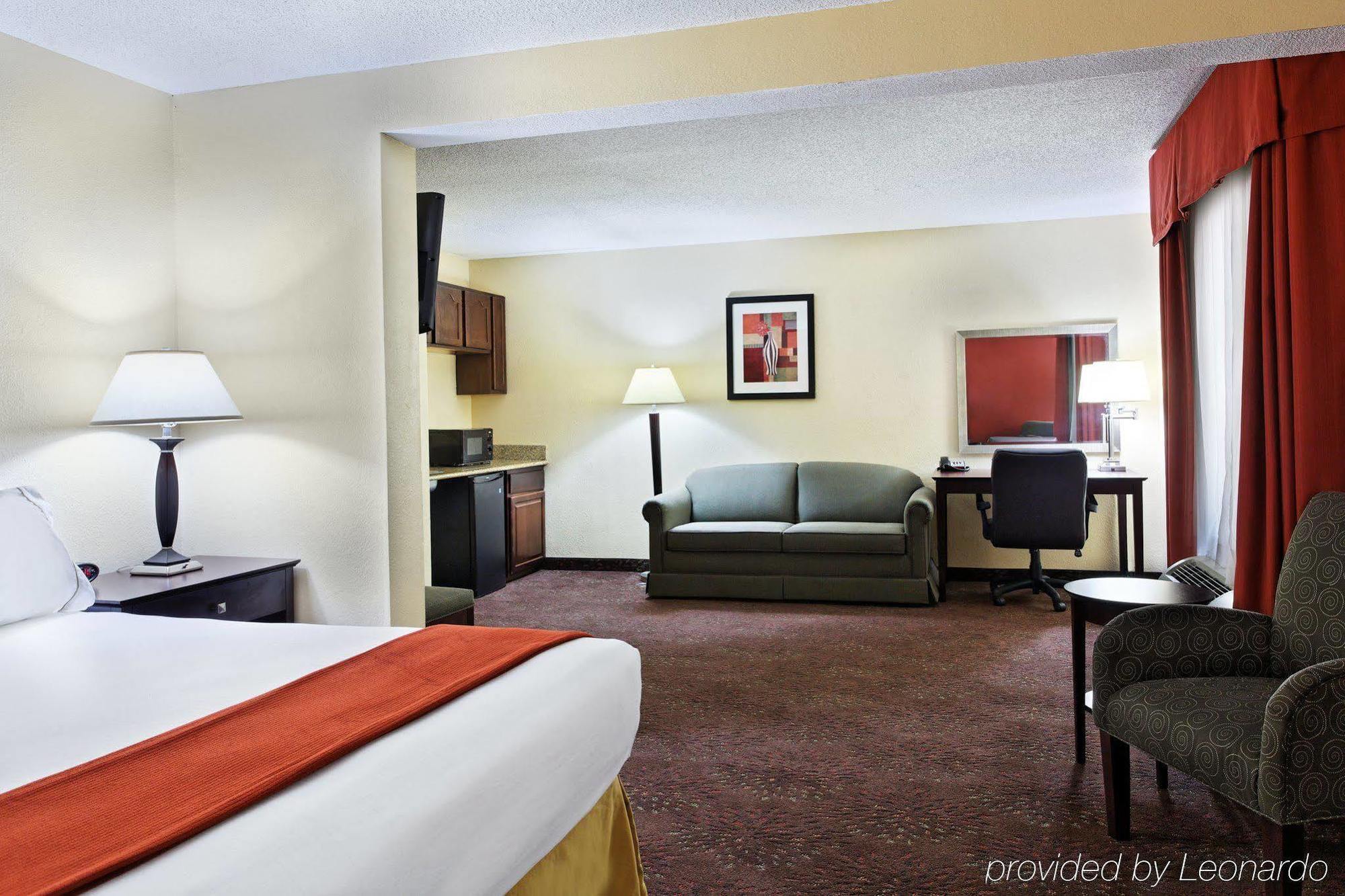 Holiday Inn Express Hotel & Suites Manchester Conference Center By Ihg Zewnętrze zdjęcie