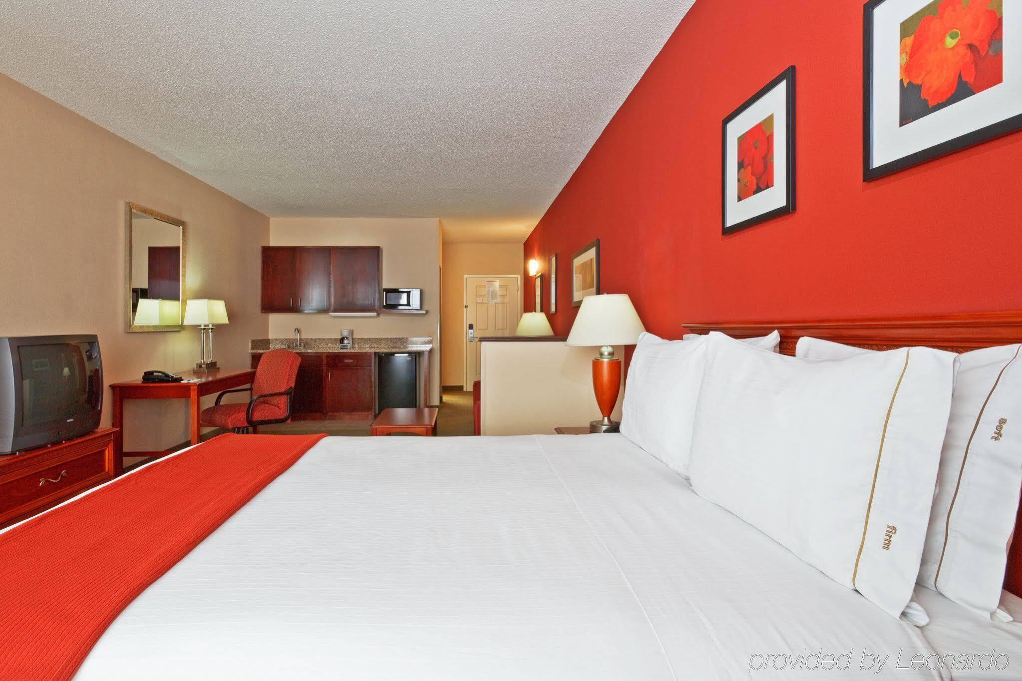 Holiday Inn Express Hotel & Suites Manchester Conference Center By Ihg Zewnętrze zdjęcie